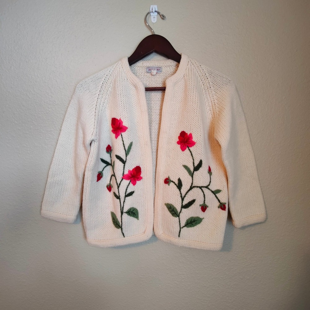 Vintage 50s 60s Cardigan Sweater Zephyr Wool Floral Embroidered Cream Raglan